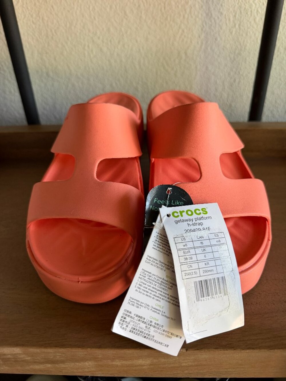 CROCS Getaway Platform H-Strap Sandals for Women Size 8 NWT - Picture 2 of 7